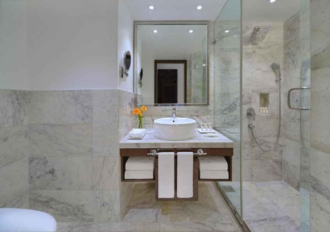 Radisson Hotel Agra Agra  Εξωτερικό φωτογραφία